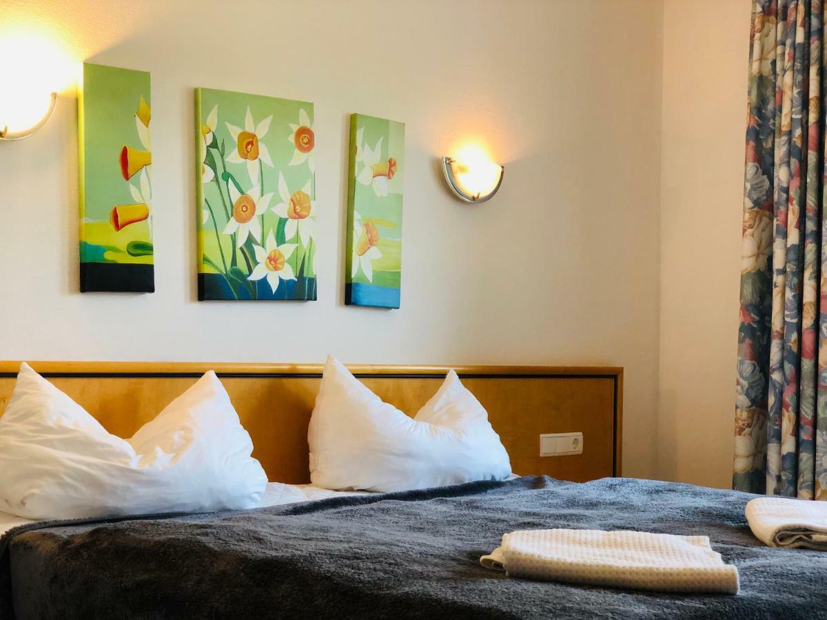 Ferienwohnung Im Duenenpark Binz Buitenkant foto
